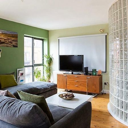 Spacious Belfast City Centre Duplex Apartment Bagian luar foto