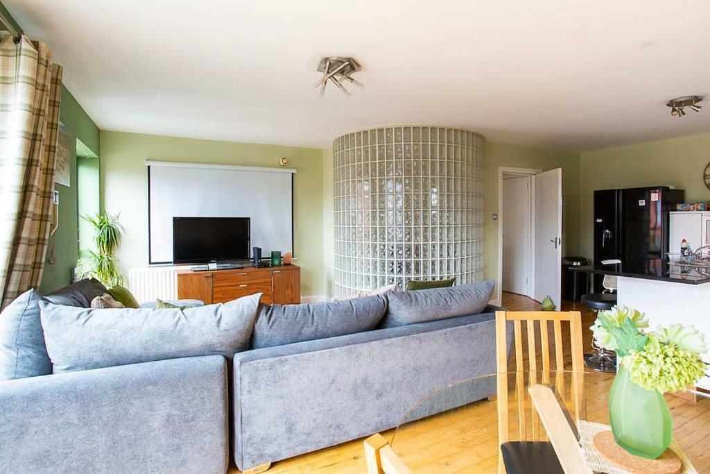 Spacious Belfast City Centre Duplex Apartment Bagian luar foto