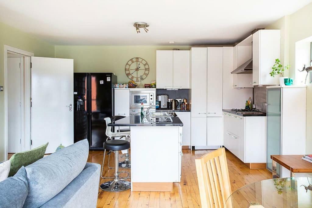Spacious Belfast City Centre Duplex Apartment Bagian luar foto