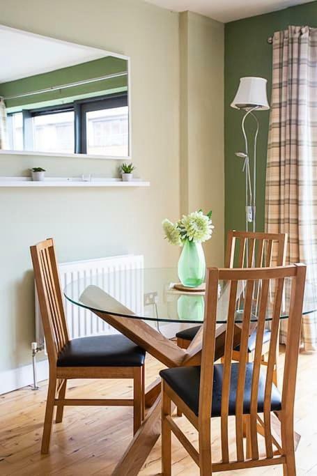Spacious Belfast City Centre Duplex Apartment Bagian luar foto
