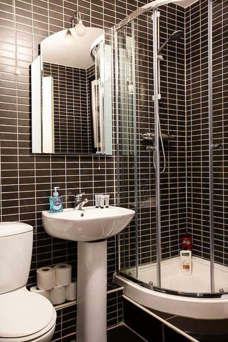 Spacious Belfast City Centre Duplex Apartment Bagian luar foto
